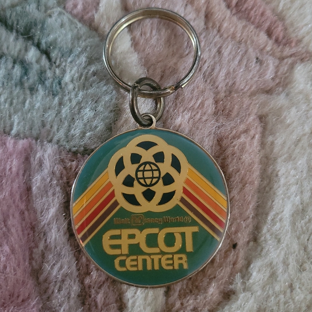 1980s disney epcot keychain